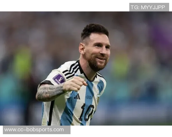 两位金球先生的传奇相遇2006年魔笛首秀梅西国家队首球回顾 两位金球先生的传奇相遇2006年魔笛首秀梅西国家队首球回顾