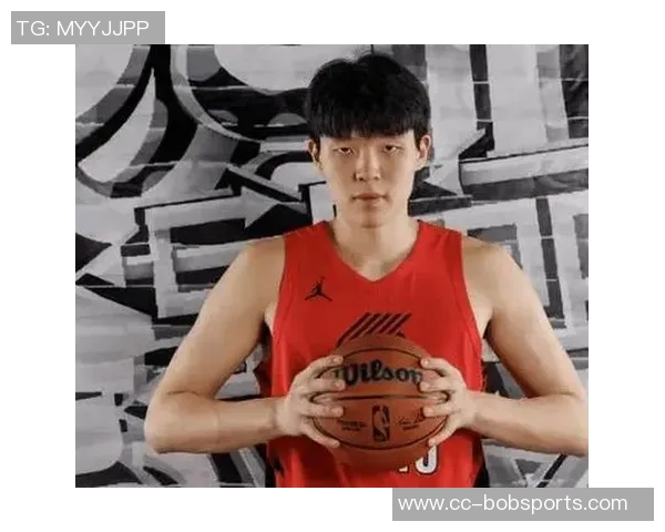 小杨将演唱会前夕媒体人揭秘开拓者休息日与新秀整蛊活动 小杨将演唱会前夕媒体人揭秘开拓者休息日与新秀整蛊活动