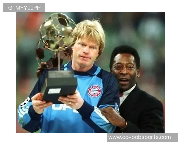 卡恩谈社交媒体影响球员自我宣传新趋势与传统媒体依赖的变化