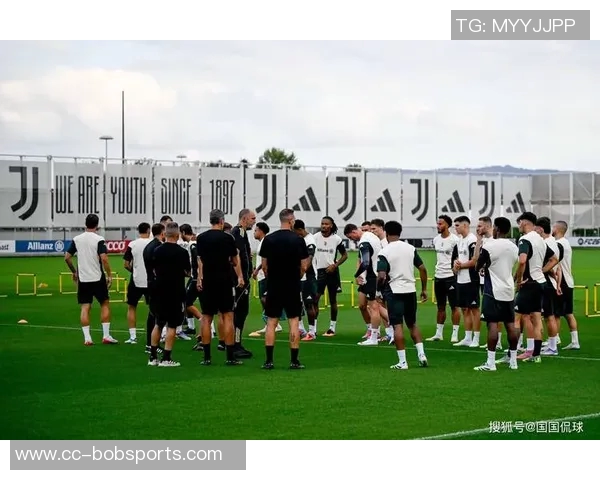 尤文国米争抢热那亚中场马利诺夫斯基近期表现出色引发关注 尤文国米争抢热那亚中场马利诺夫斯基近期表现出色引发关注