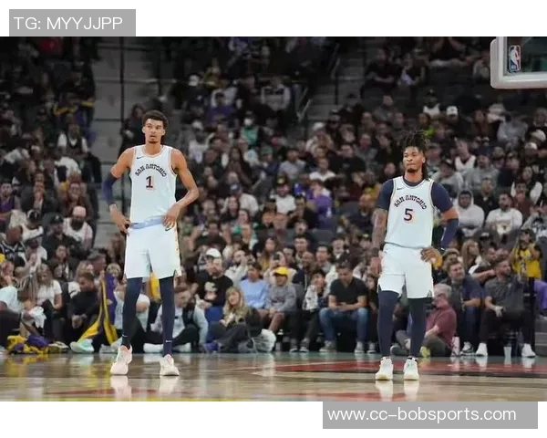 文班崛起助马刺超越独行侠季后赛前景堪忧引发关注