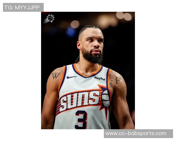 布克称赞马克威廉姆斯攻防两端表现出色球队急需他的贡献 布克称赞马克威廉姆斯攻防两端表现出色球队急需他的贡献